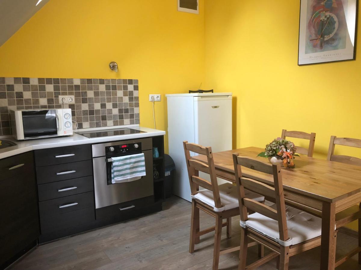 Tulipan Villa Panzio Szolnok Ngoại thất bức ảnh